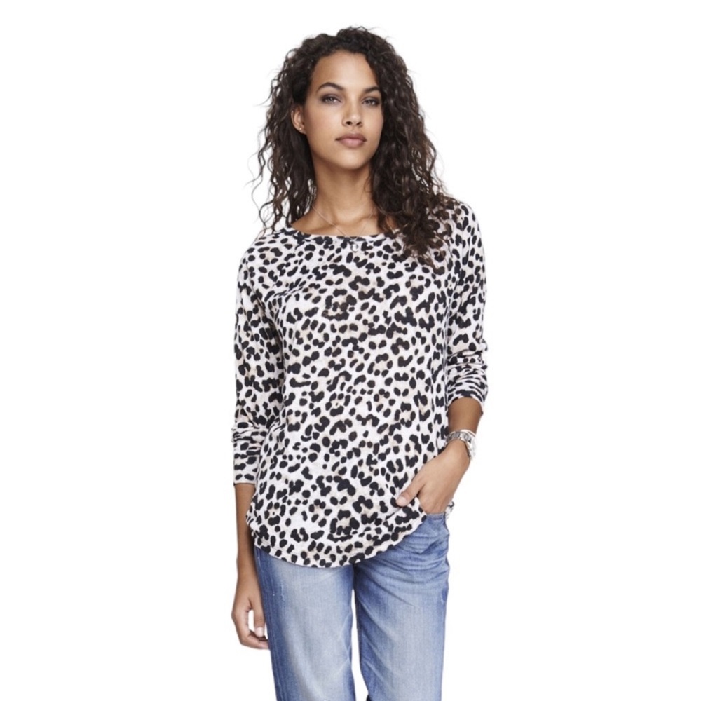 Express Women’s Leopard Print Long Sleeve Shirt Size XS